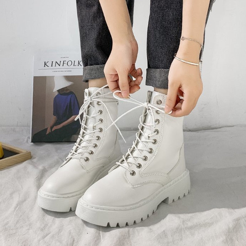 Lacera™ | Boots mit Schnürdetails