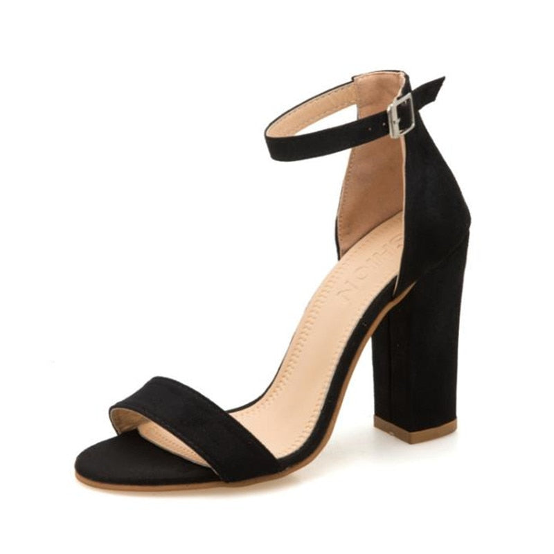 Julie™ | Pumps mit Knöchelriemen