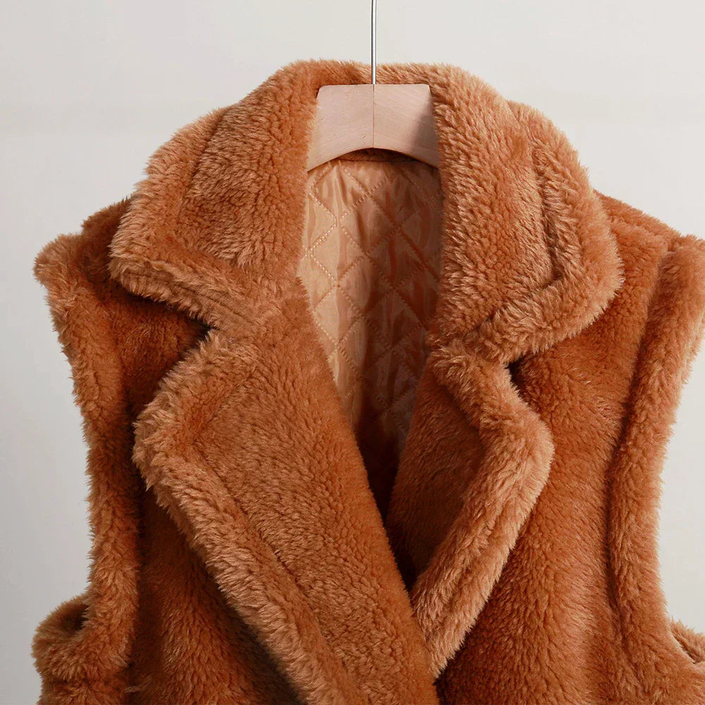 Amara™ | Ärmelloser Teddy-Mantel für Damen