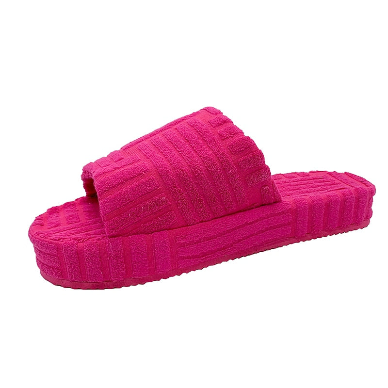 Karlie™ | Slides