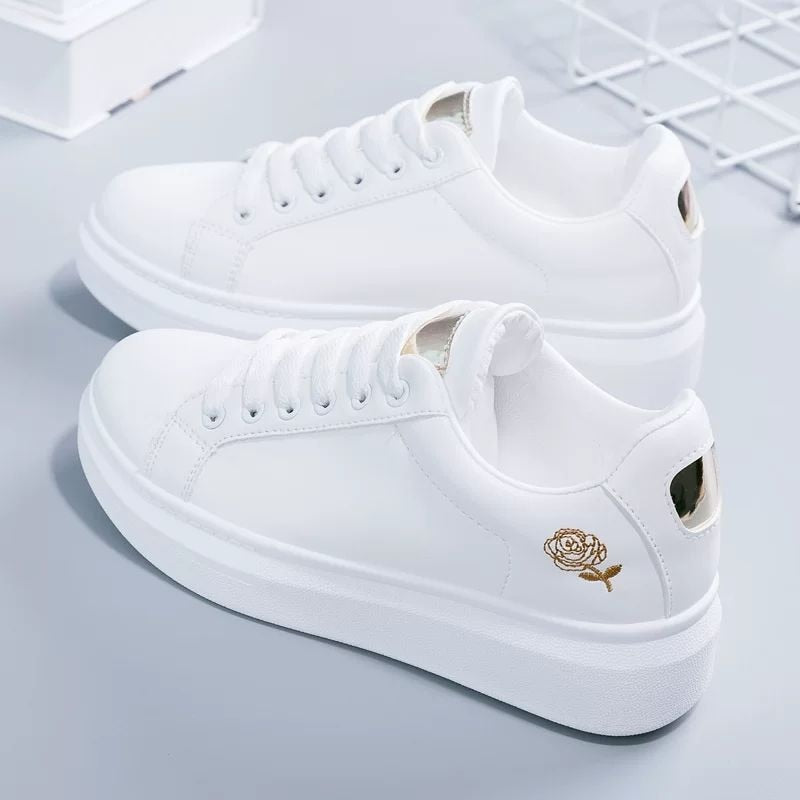 Livara™ | Sneaker