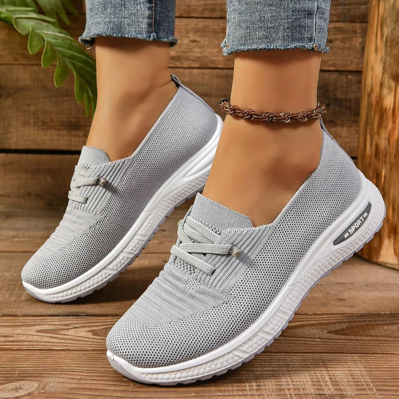 Sara | Damensneaker mit orthopädischer Unterstützung und mit atmungsaktivem Design